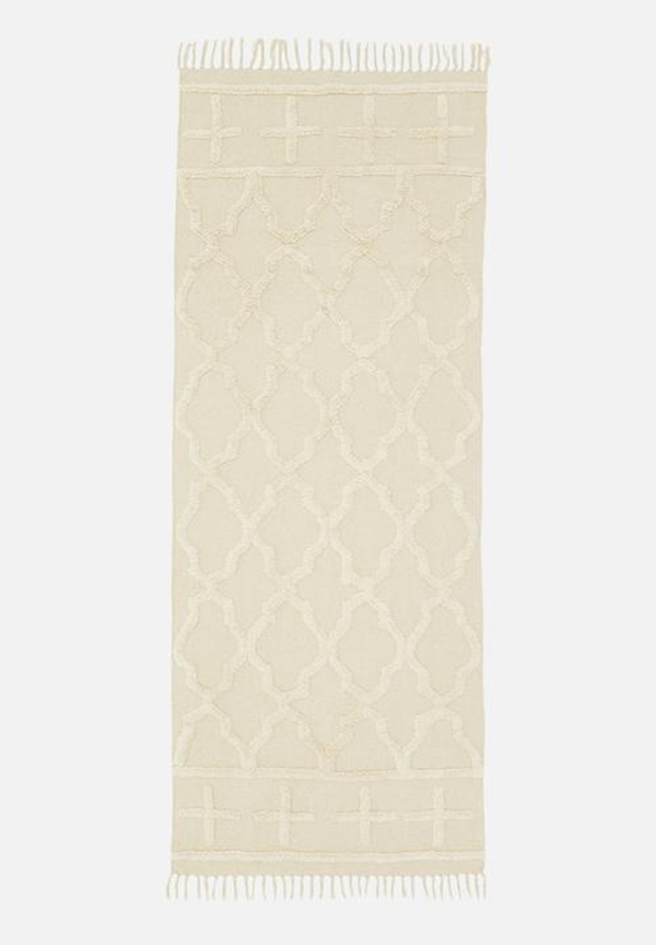 Chia Tufted Runner - Ivory - <p style='text-align: center;'><b>HOT NEW ITEM</b><br>
R 250</p>